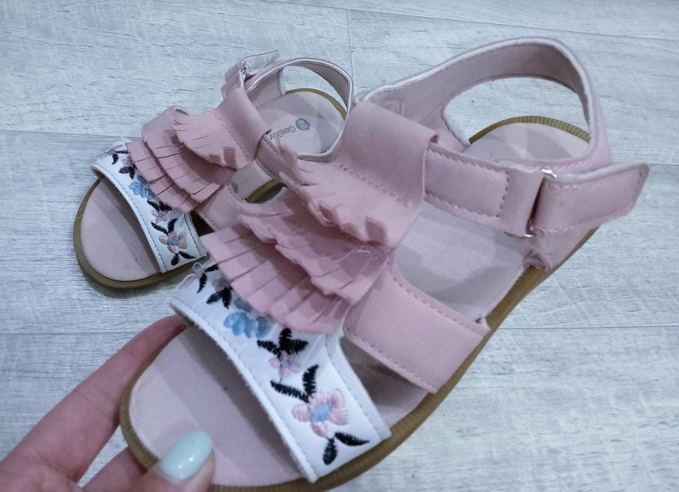 Ботинки демисезонные для девочки 29 размер