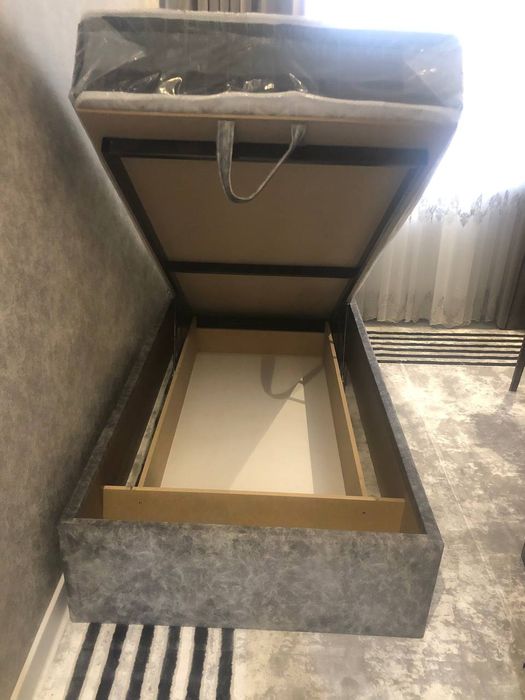 Xaytek kravat. Razmeri 200 x 90 sm matras tushadi. Matryal 100% mdf.