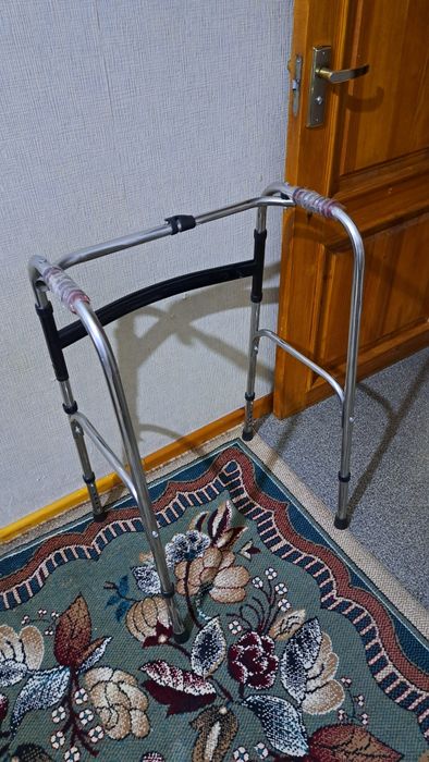 Ходунки для взрослых