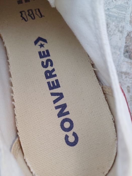 Teniși Converse...