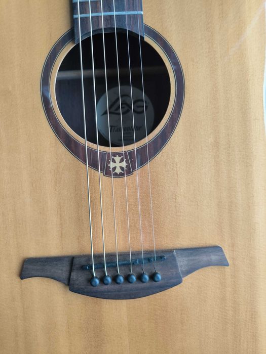 Chitară Acustică LÂG Tramontane T400D – Design Francez - efectiv noua