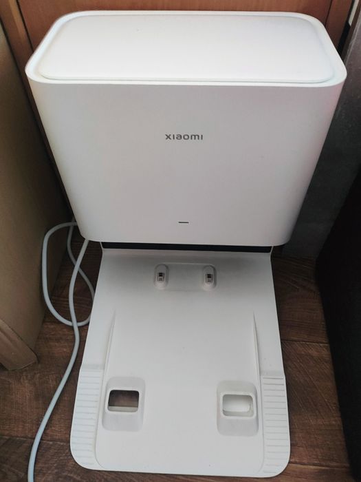 Продам робот-пылесос Xiaoml Robot Vacuum X10