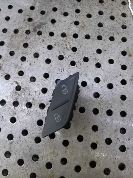Buton blocare usi vw touran 5t 2016 5ta962125