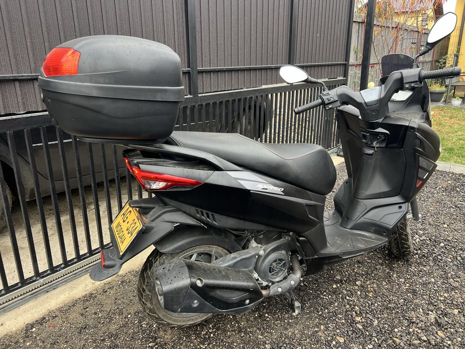 Scuter Aprilia 2023 ca nou