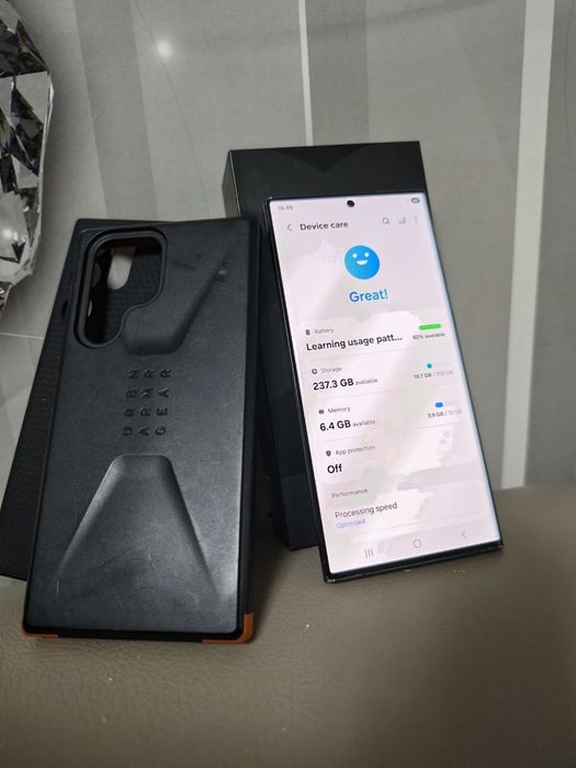 Samsung S22 Ultra 12/256GB Fullbox Stare foarte buna totul original liber retea.