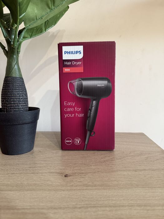 Компактен сешоар Philips