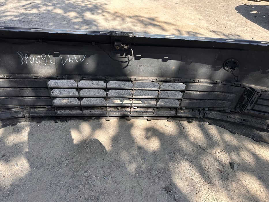 Предна броня фв туран след 2016 / vw touran