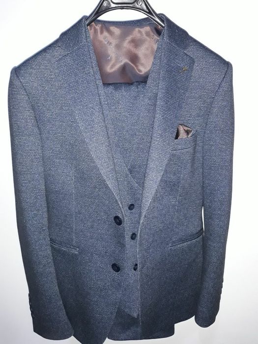 Янги Костюм Сотилади Срочно !!!