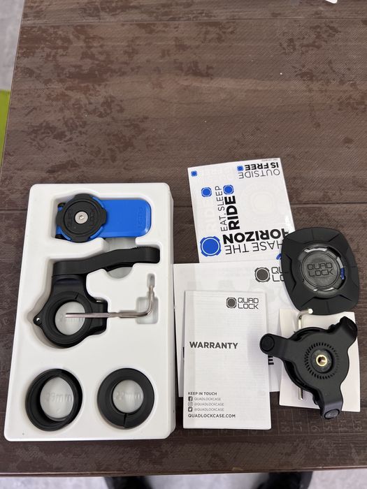 Suport telefon Quad Lock cu prindere pe ghidon