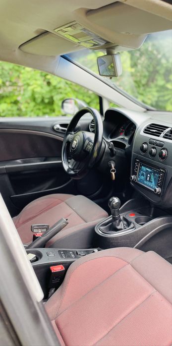 Seat Leon Unic proprietar de doi ani in tara