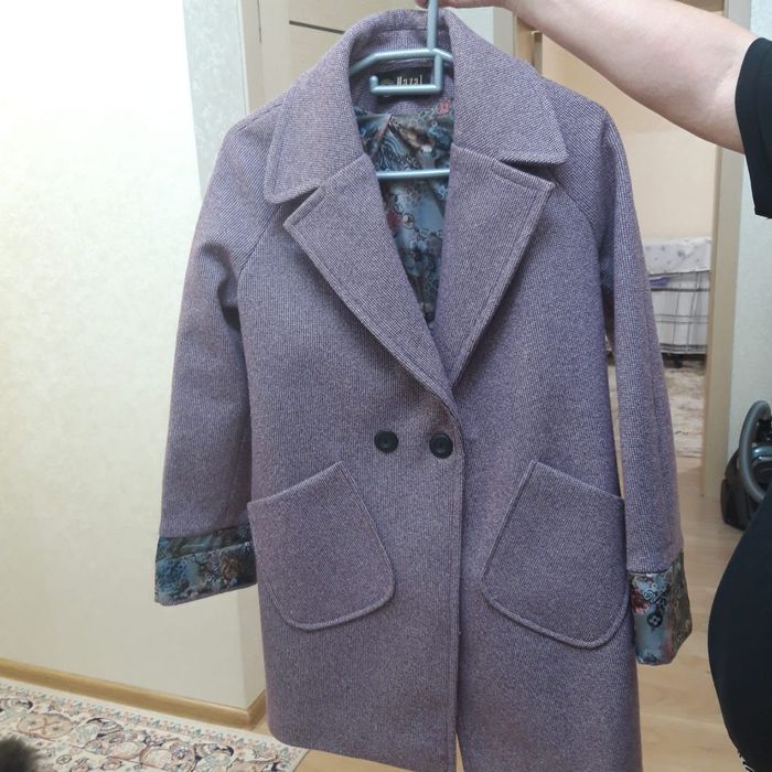 Продается женское пальто