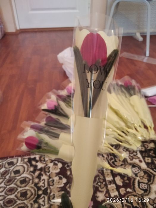 Sunʼiy gullar momiq simlardan