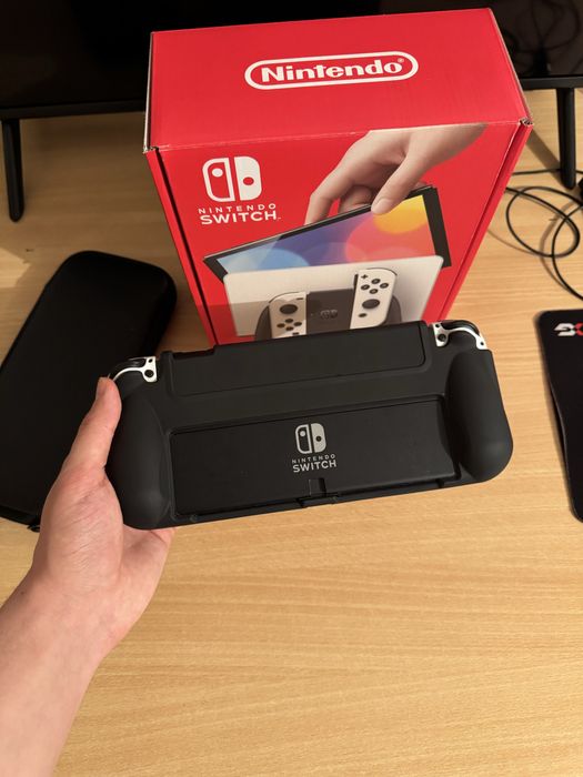 Nintendo Switch OLED прошитый