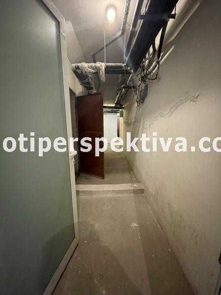 Продава се Магазин в Пловдив, Център - 108 кв.м за 378 €/кв.м - Снимка #1