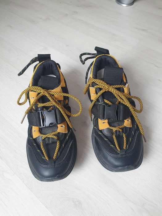 Pantofi sport marimea 36