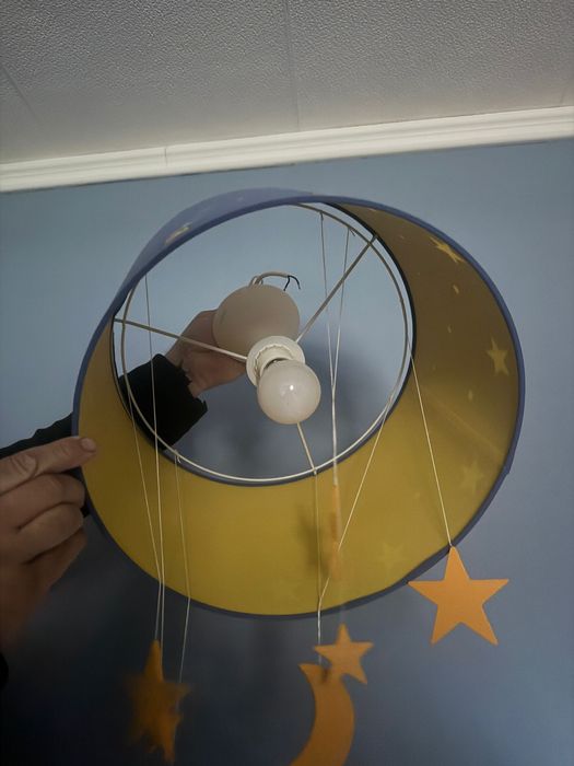 Lampa tavan copii