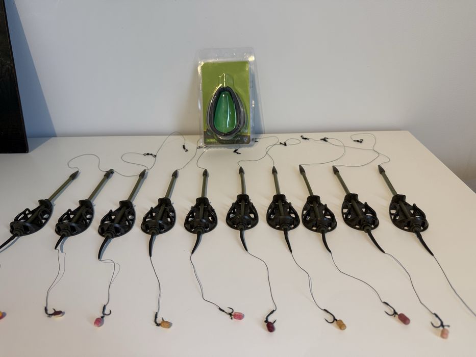 Set 10 Monturii Method Feeder + Matrita Nr.ac 8/10 momitor div GR