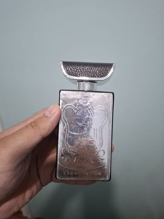 Atirlar. Kamroq qolgan original atirni ichiga parfum suv to'ldirilgan