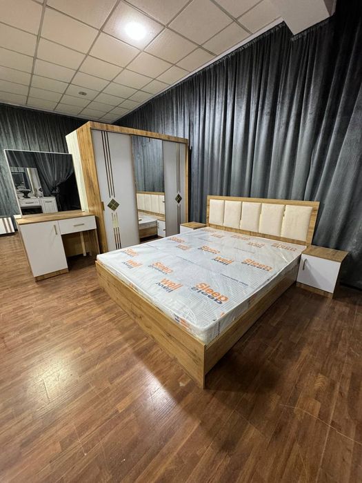 Спальный гарнитур Sp-Gold (купе)