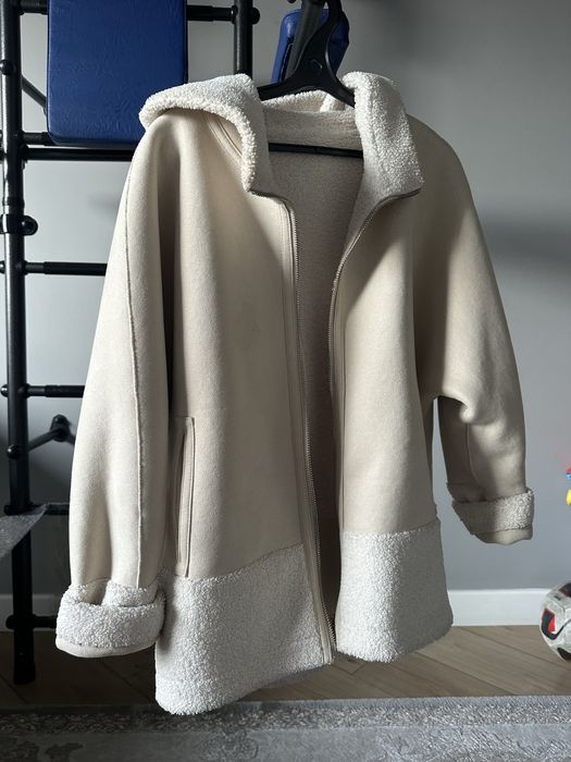 Продам дубленку двухсторонюю размер М