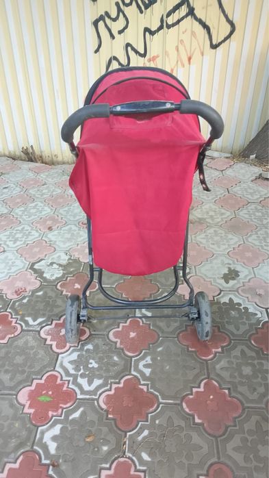 Коляска в хорошем состояний