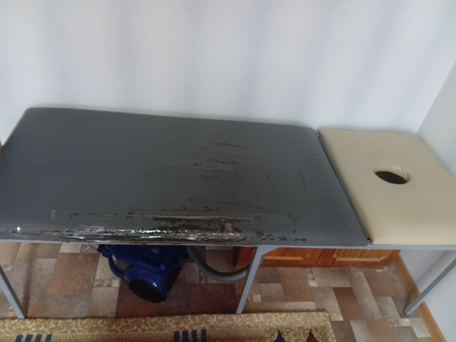 Продам массажную кушетку