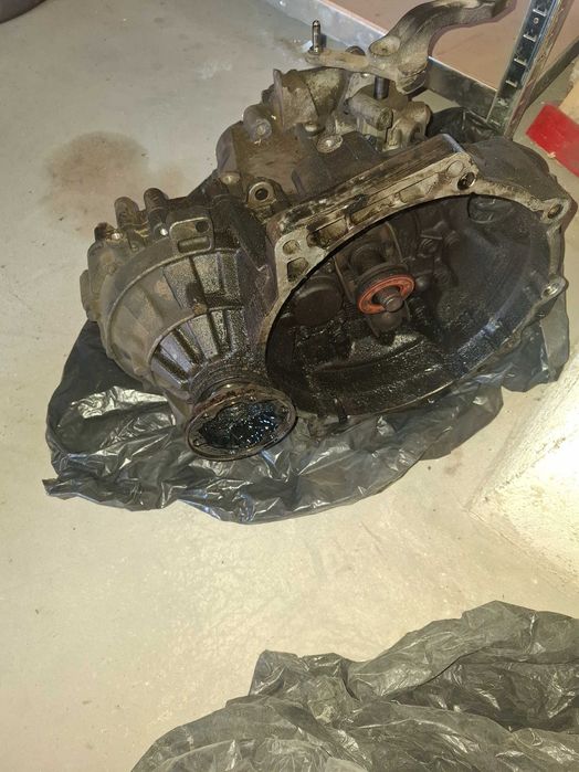 Скоростна кутия за туаран 1.6 бензин