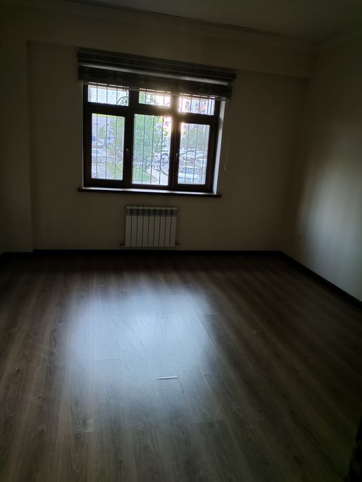 Продается своя 3-комнатная  квартира по ул.Махтумкули