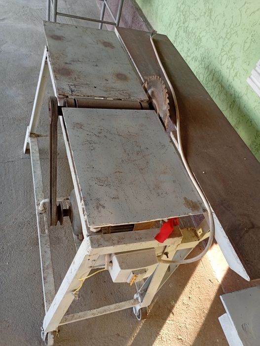 Циркулярка с фуганком