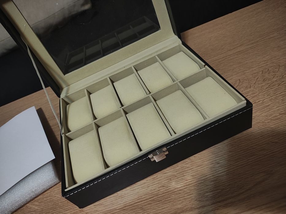 Cutie depozitare ceasuri – 10 compartimente | Elegantă, ideală pentru
