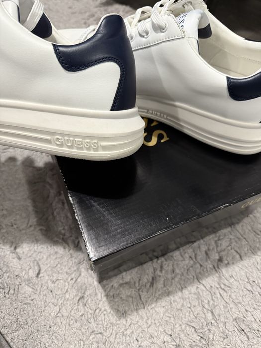 Adidasi Guess albi barbati