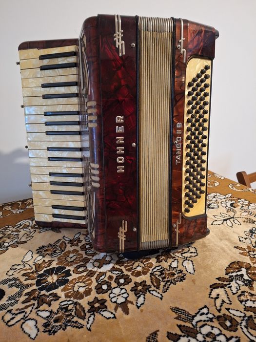 Acordeon Hohner Tango llB