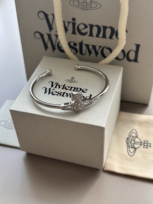 Vivienne Westwood гривна