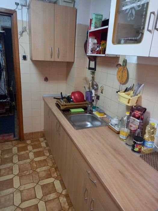 Inchiriez apartament 2 camere zona centrala complect utilat