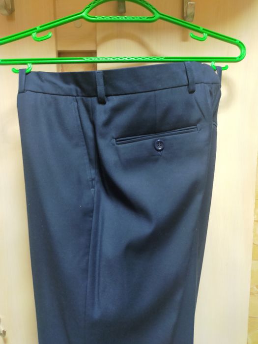 Брюки подростковые 44 р новые.