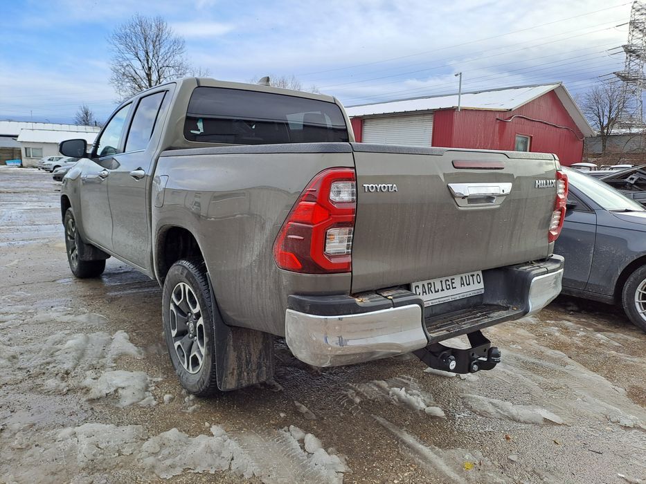 Carlig remorcare Toyota Hilux - Revo  4WD - 2025