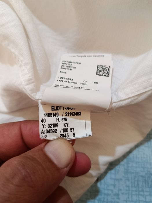 Рубашка бренда HUGO BOSS.