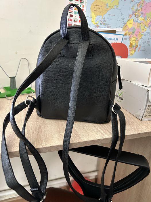 Продам рюкзак женский