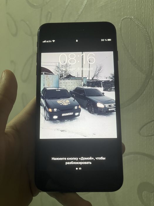 Продам телефон Iphone