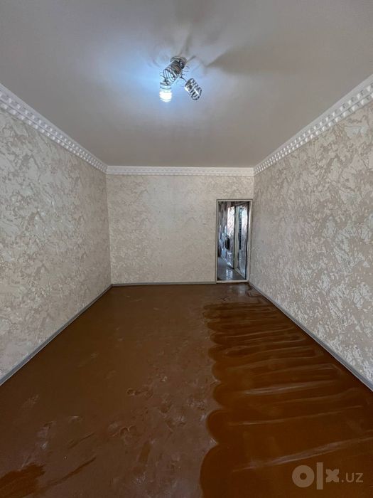 2/1/4 сотилади 60 м²
