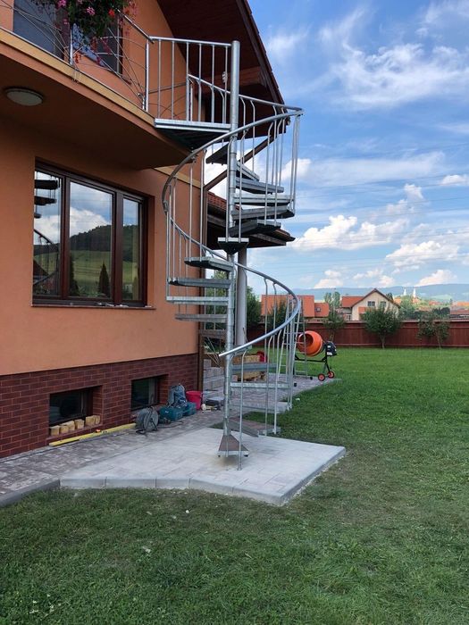 Scari metalice zincate si vopsite