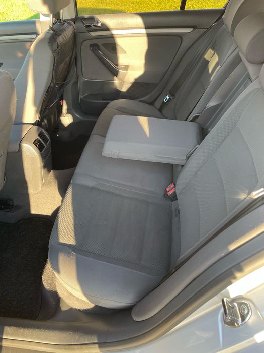 Volkwagen Golf V 1.4 FSI