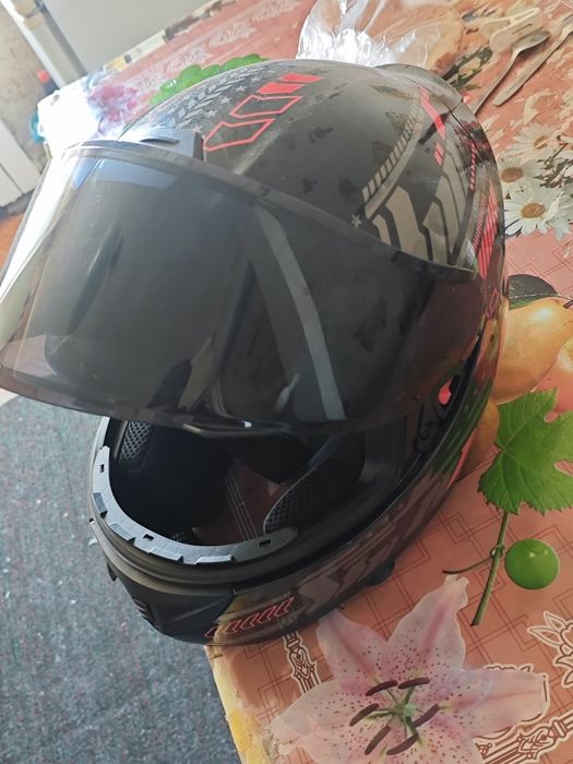 Продам мото шлем