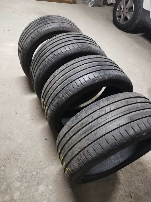 Летни гуми  Dunlop Maxx RT2-235х40х18