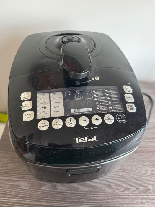 Tefal Pressure Cooker CY625D32
