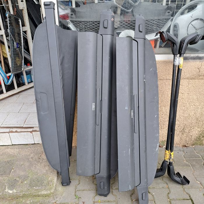 Оригинална щора за багажник v40/v50/2000/2003.    2004/2012