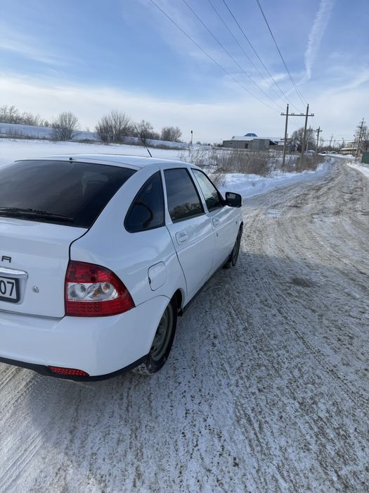 Продам машину приору в хорощем состаяние