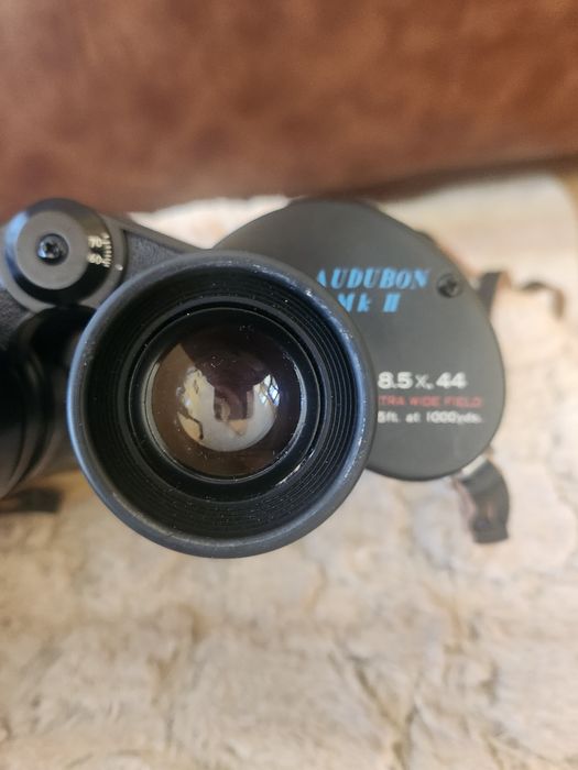 Бинокъл  в перфектно състояние