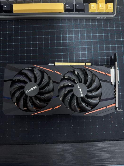 Placa video rx 570 rgb