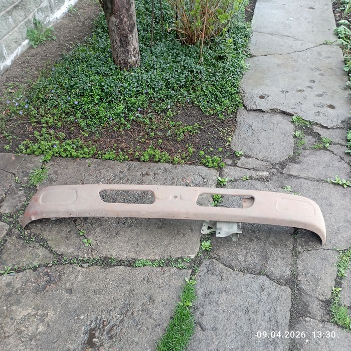 Бампер на Митсубиси кантер